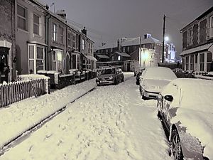 21 Dec 2009 - 8pm Short St abandonded cars